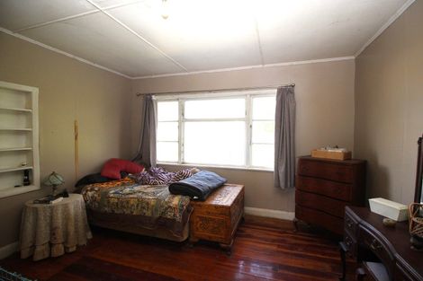 Photo of property in 141 Valley Road, Woodville, 4998