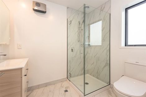 Photo of property in 9/180 Marine Parade, New Brighton, Christchurch, 8083