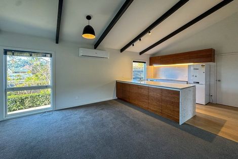 Photo of property in 26 Raekura Place, Redcliffs, Christchurch, 8081