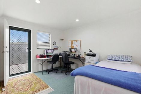 Photo of property in 32 Vale Street, Otumoetai, Tauranga, 3110