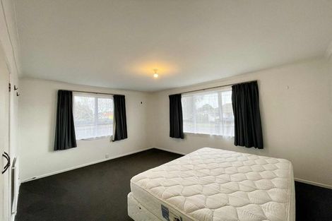 Photo of property in 12 Karaka Street, Merrilands, New Plymouth, 4312