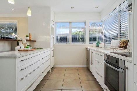 Photo of property in 2/57 Kitchener Road, Milford, Auckland, 0620