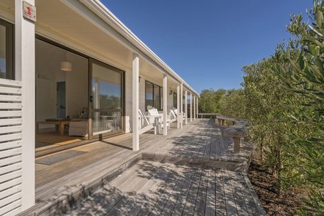 Photo of property in 1 Mccormick Place, Pauanui, Hikuai, 3579