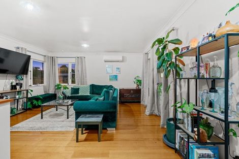 Photo of property in 2/57 Mahia Road, Manurewa, Auckland, 2102