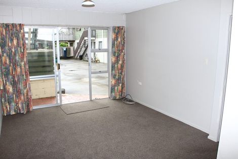 Photo of property in 1-6/145 Knighton Road, Hillcrest, Hamilton, 3216