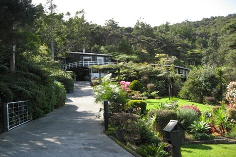 Photo of property in 4 Ocean View Road, Huia, Auckland, 0604