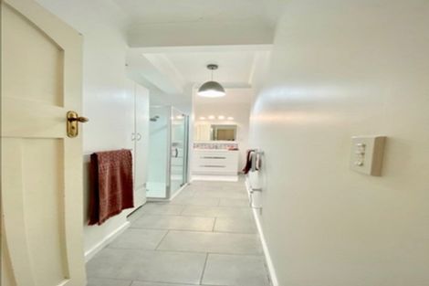 Photo of property in 145 Kelburn Parade, Kelburn, Wellington, 6012