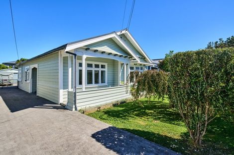 Photo of property in 22 Central Terrace, Alicetown, Lower Hutt, 5010