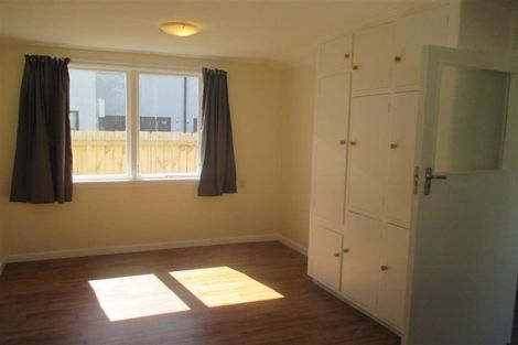 Photo of property in 10 Defoe Place, Waltham, Christchurch, 8023