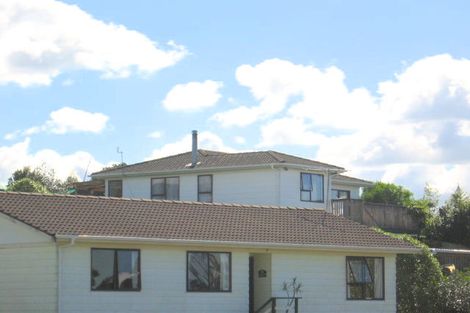 Photo of property in 18 Panzic Place, Glen Eden, Auckland, 0602