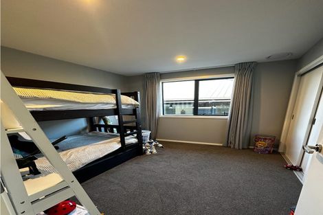 Photo of property in 18 Coopworth Road, Jacks Point, 9371