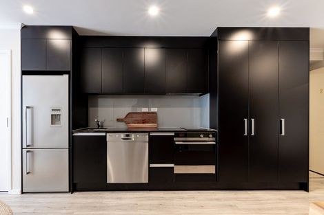 Photo of property in 2/19 Victoria Road, Mount Maunganui, 3116