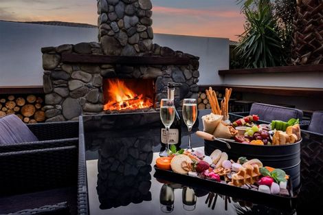 Photo of property in 15 Marlin Terrace, Bell Block, New Plymouth, 4312