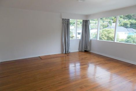 Photo of property in 142 Parkvale Road, Karori, Wellington, 6012
