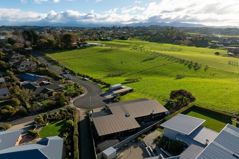 Photo of property in 15 Lionel Place, Mapua, 7005