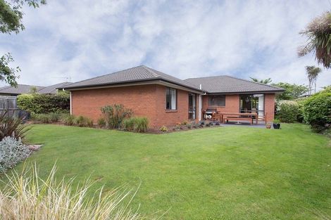Photo of property in 11 Parkside Crescent, Northwood, Christchurch, 8051