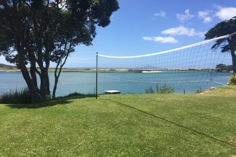 Photo of property in 281 Cove Road, Waipu, 0582