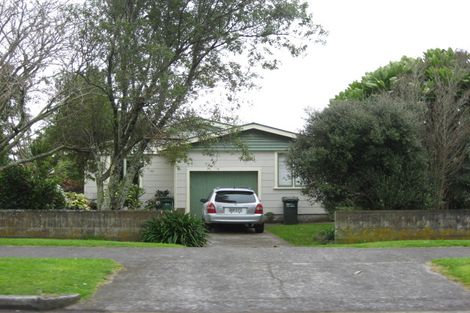 Photo of property in 30 Old South Road, Okato, 4335