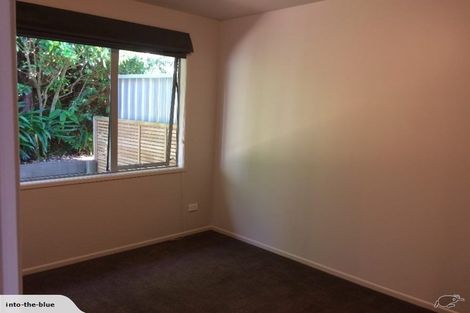 Photo of property in 50 Queens Road, Glen Avon, New Plymouth, 4312