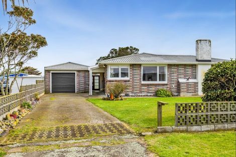 Photo of property in 46 Heaphy Road, Opunake, 4616