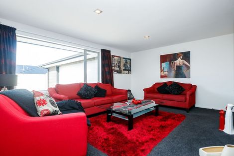 Photo of property in 53 Rodeo Drive, Kelvin Grove, Palmerston North, 4414