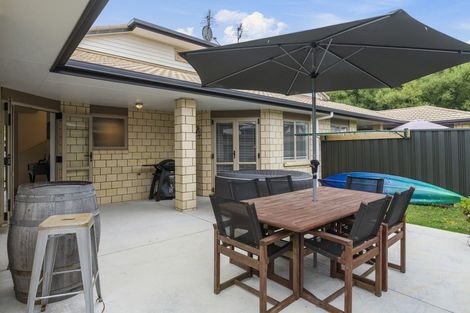 Photo of property in 33/64 Kawaha Point Road, Kawaha Point, Rotorua, 3010