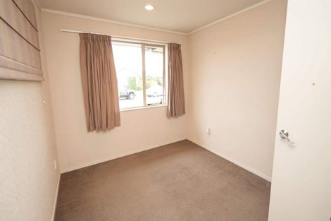 Photo of property in 21 Cleveland Heights, Kelvin Grove, Palmerston North, 4414