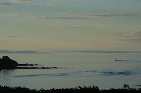 Photo of property in 16a Mana View Road, Paremata, Porirua, 5026