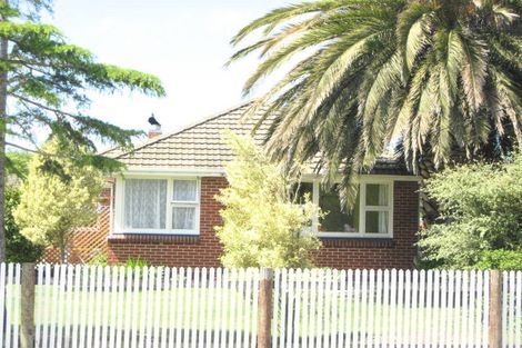 Photo of property in 5 Odie Place, Wainoni, Christchurch, 8061