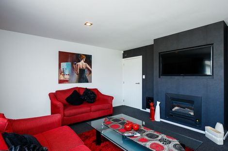 Photo of property in 53 Rodeo Drive, Kelvin Grove, Palmerston North, 4414