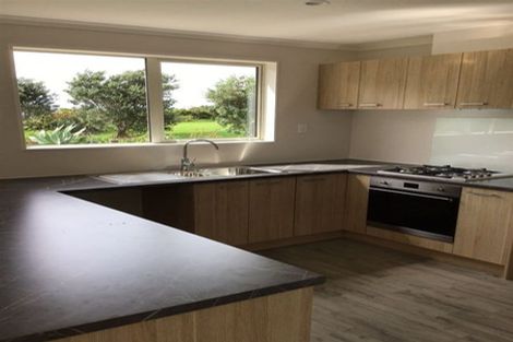 Photo of property in 24 Te Arai Point Road, Te Arai, Wellsford, 0975