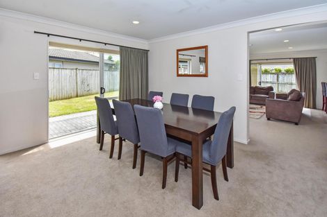 Photo of property in 7 Stranraer Crescent, Wattle Downs, Auckland, 2103
