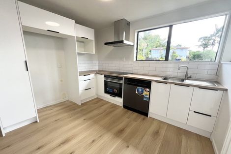 Photo of property in 87 Keegan Drive, Massey, Auckland, 0614