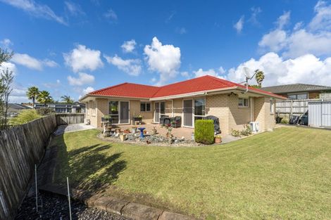 Photo of property in 4 Sandhurst Rise, Henderson, Auckland, 0612