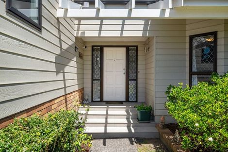 Photo of property in 20 Ronald Macken Place, Windsor Park, Auckland, 0632