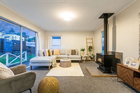 Photo of property in 2 Pascoe Avenue, Paremata, Porirua, 5026