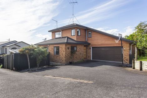 Photo of property in 2/121 Forrest Hill Road, Forrest Hill, Auckland, 0620