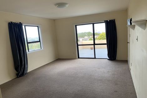 Photo of property in 11 Murano Place, Chatswood, Auckland, 0626