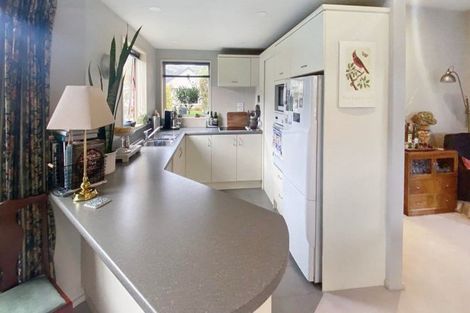 Photo of property in 10 Oakview Lane, Cashmere, Christchurch, 8022