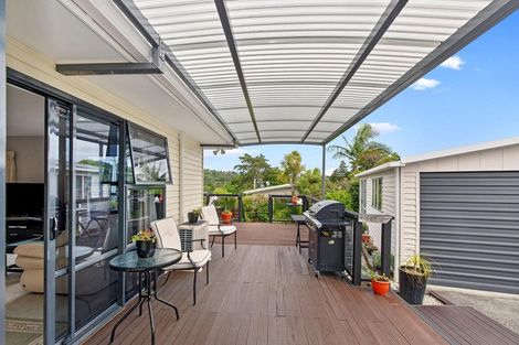 Photo of property in 57 Avonleigh Road, Green Bay, Auckland, 0604