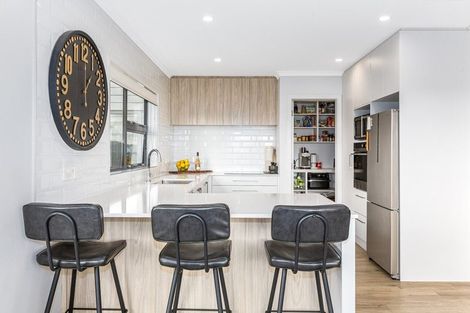 Photo of property in 174 Navigation Drive, Whitby, Porirua, 5024