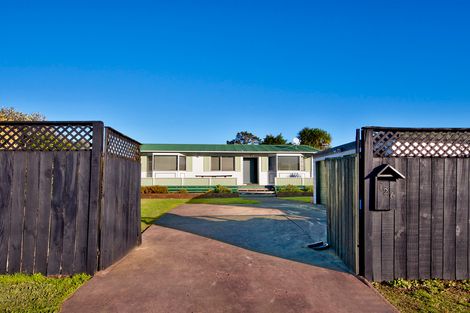 Photo of property in 126 Pooks Road, Ranui, Auckland, 0612