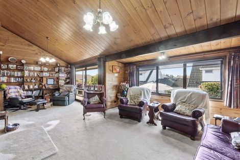 Photo of property in 25 Madill Road, St Andrews, Hamilton, 3200