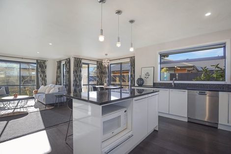 Photo of property in 158 Mcmurdo Street, Tinwald, Ashburton, 7700