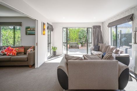 Photo of property in 21a Stratford Street, Merivale, Christchurch, 8014