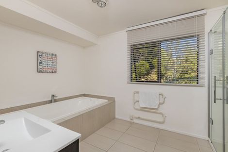 Photo of property in 24 Rosella Road, Opua, 0200