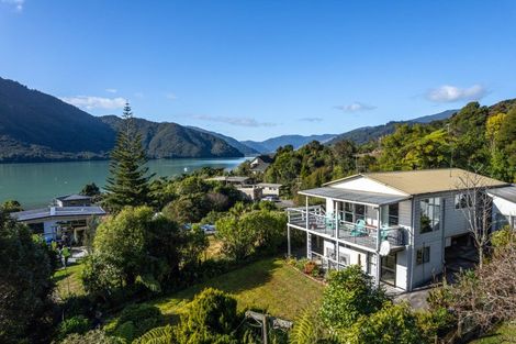 Photo of property in 659 Queen Charlotte Drive, Havelock, Picton, 7281