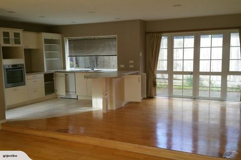 Photo of property in 1/1 Stoneleigh Court, Sunnynook, Auckland, 0632