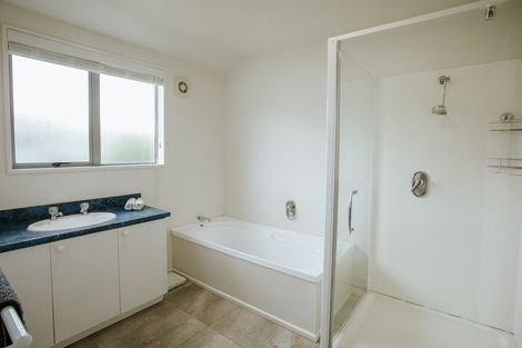 Photo of property in 11 Ellie Place, Lake Hawea, Wanaka, 9382