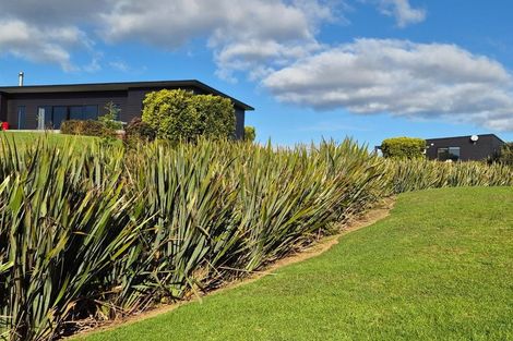 Photo of property in 330 Cable Bay Block Road, Cable Bay, 0420